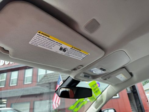 Used 2022 Chevrolet Colorado W/T image 13