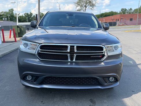 Used 2017 Dodge Durango SXT image 2