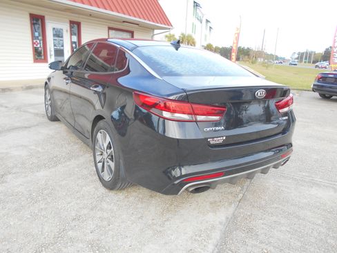 Used 2017 Kia Optima SX image 5