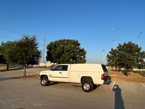 Used 2001 Dodge Ram 2500 Truck 4x4 Quad Cab image 11