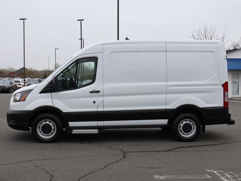 Used 2020 Ford Transit 250 image 5