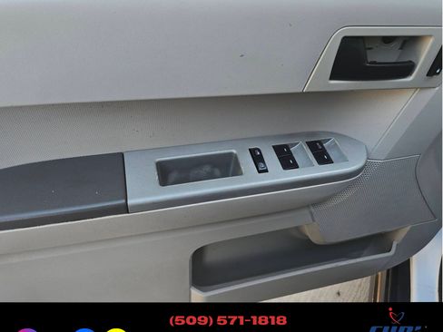 Used 2008 Ford Escape XLT image 16