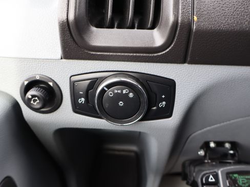 Used 2015 Ford Transit 150 XLT image 20