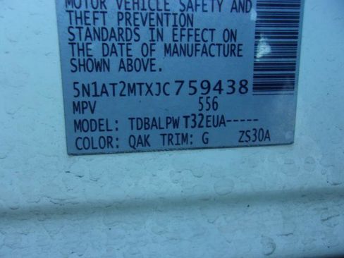 Used 2018 Nissan Rogue S image 22