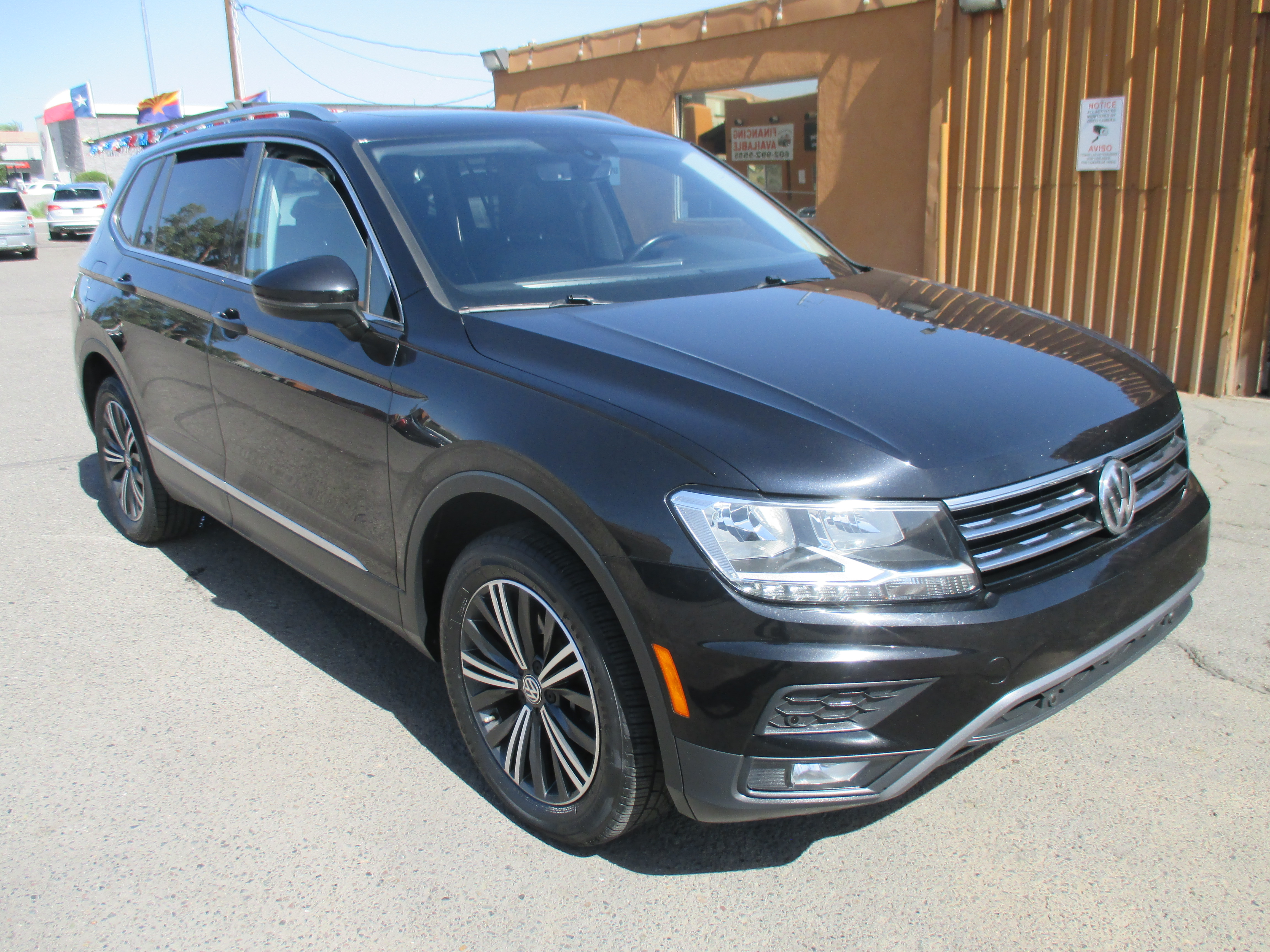 Used 2019 Volkswagen Tiguan FWD image 3