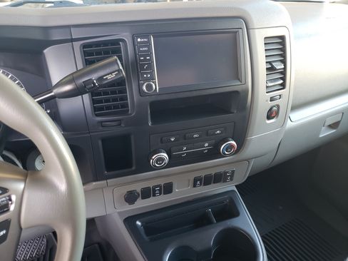 Used 2020 Nissan NV 2500 S image 12