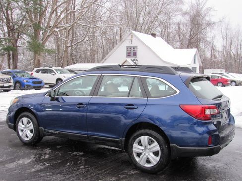 Used 2016 Subaru Outback 2.5i Premium image 9