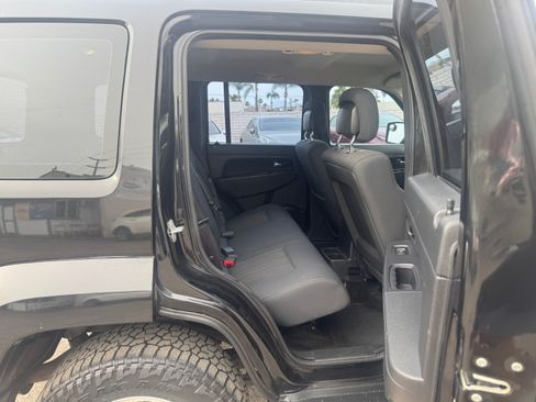 Used 2012 Jeep Liberty Sport image 19