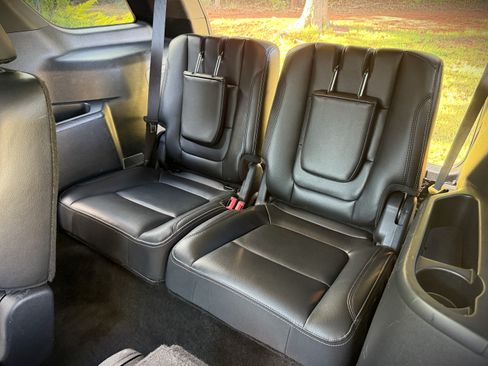 Used 2017 Ford Explorer FWD Limited image 5