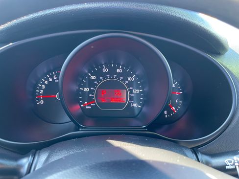 Used 2015 Kia Soul image 7