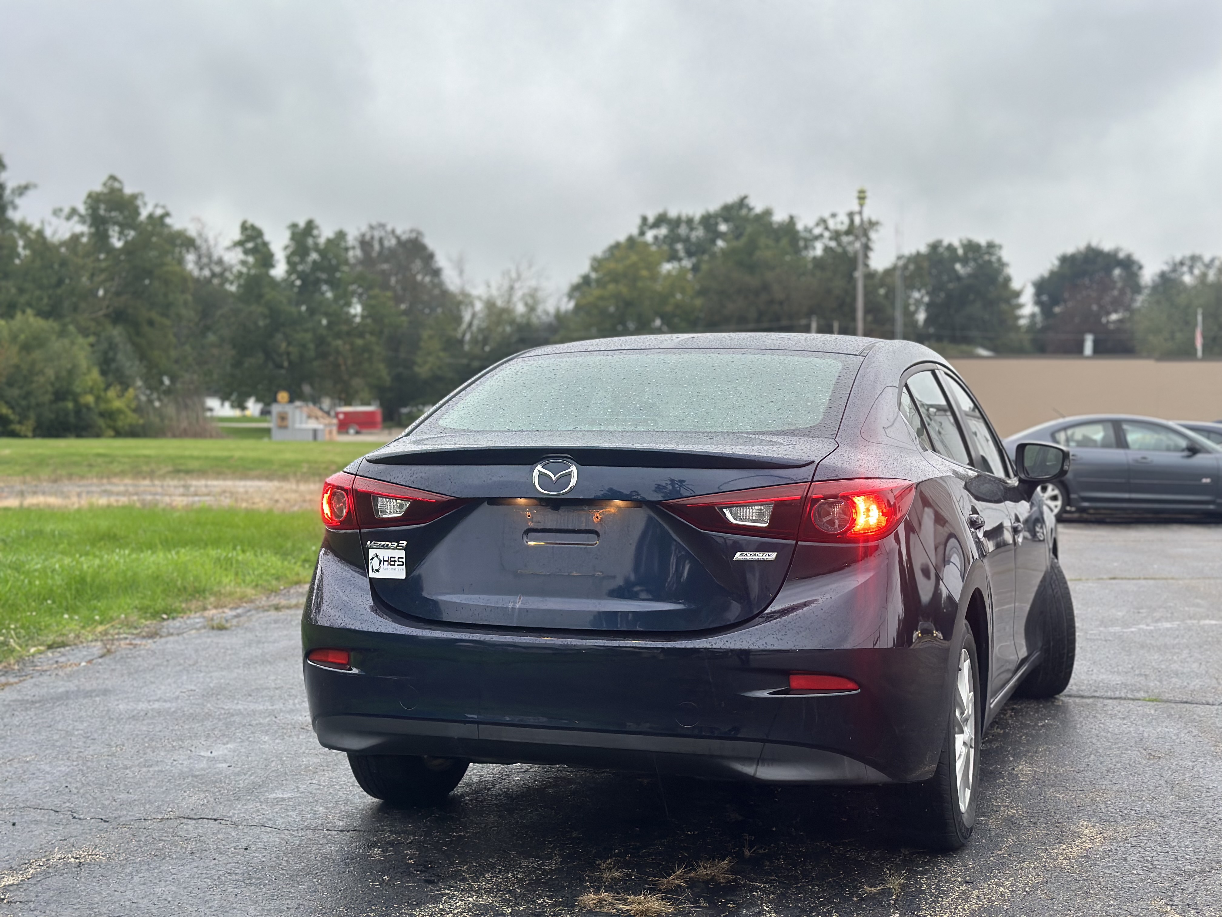 Used 2015 MAZDA MAZDA3 i Touring Sedan FWD image 7