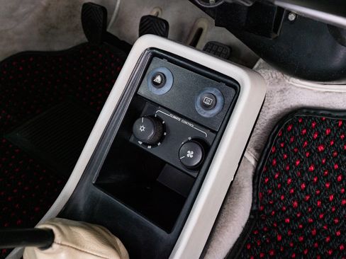 Used 1987 Porsche 911 Carrera image 55