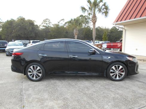 Used 2017 Kia Optima SX image 1