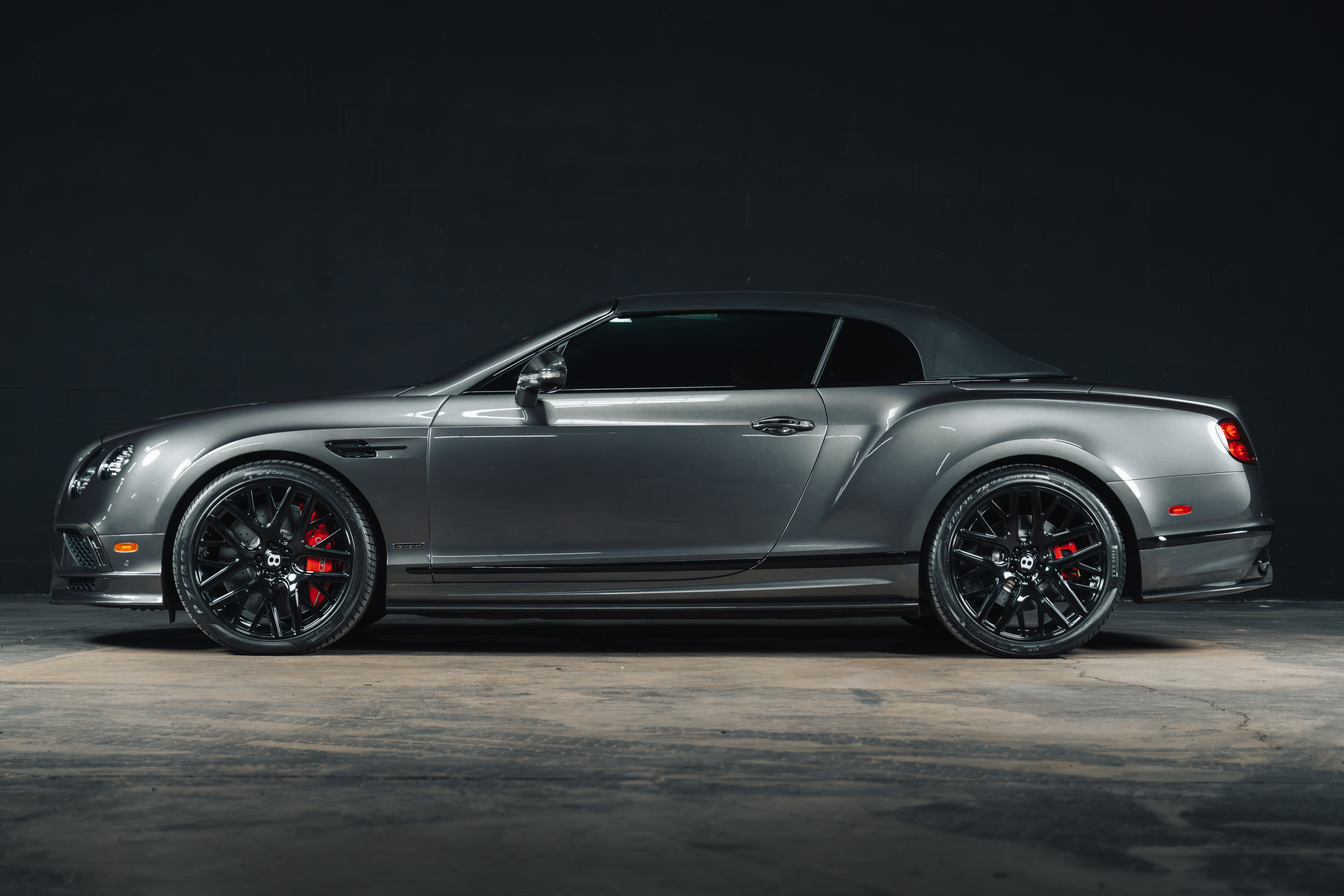 Used 2018 Bentley Continental GT Supersports Convertible AWD/4WD image 2