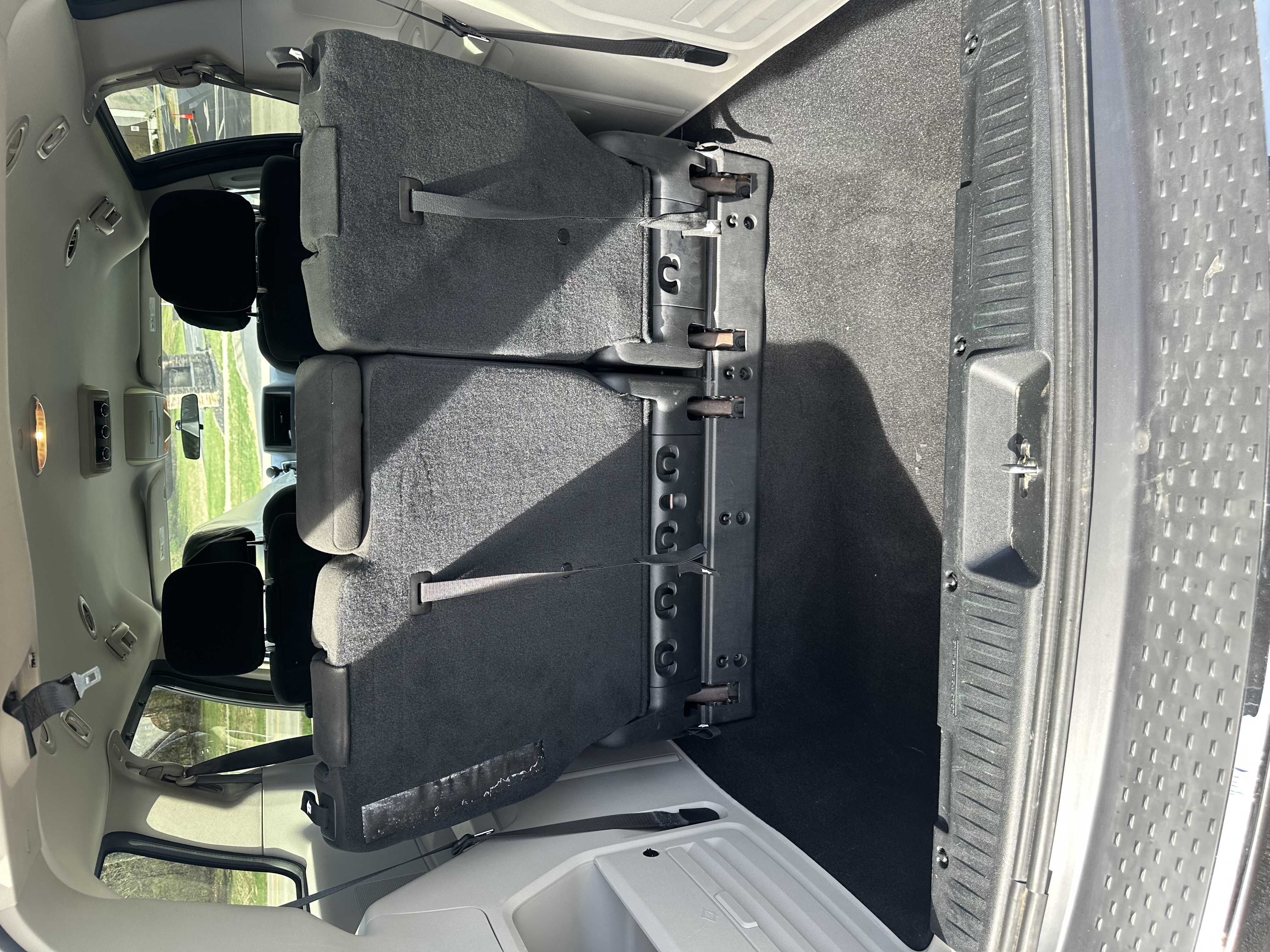 Used 2015 Dodge Grand Caravan SE FWD image 10