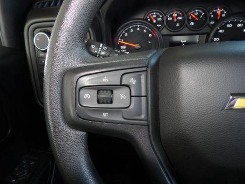 Used 2022 Chevrolet Silverado 1500 Custom image 25