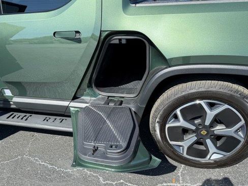 Used 2023 Rivian R1T Adventure image 7