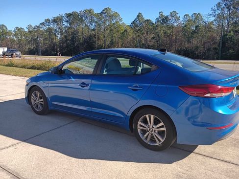 Used 2017 Hyundai Elantra SE image 15
