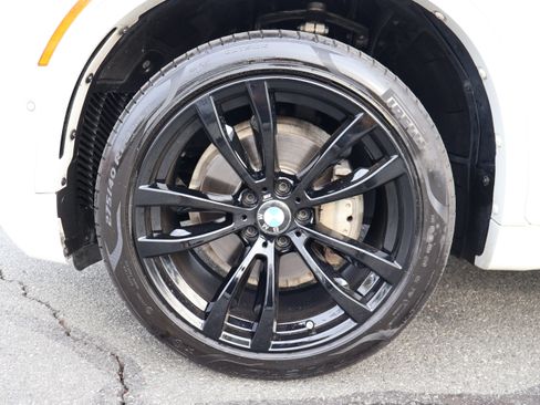 Used 2018 BMW X6 xDrive35i w/ M-Sport Package image 43
