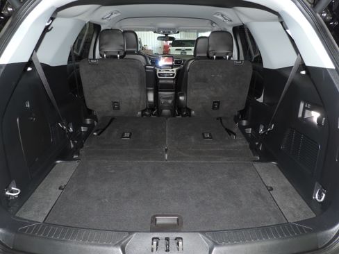 Used 2023 Ford Explorer 4WD XLT image 26