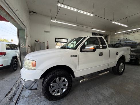 Used 2005 Ford F150 4x4 Regular Cab XL image 1