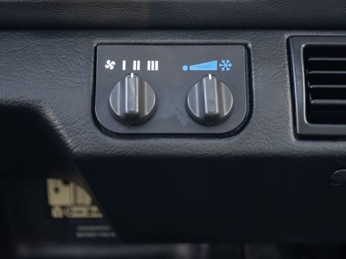 Used 1997 Land Rover Defender 90 AWD/4WD image 14