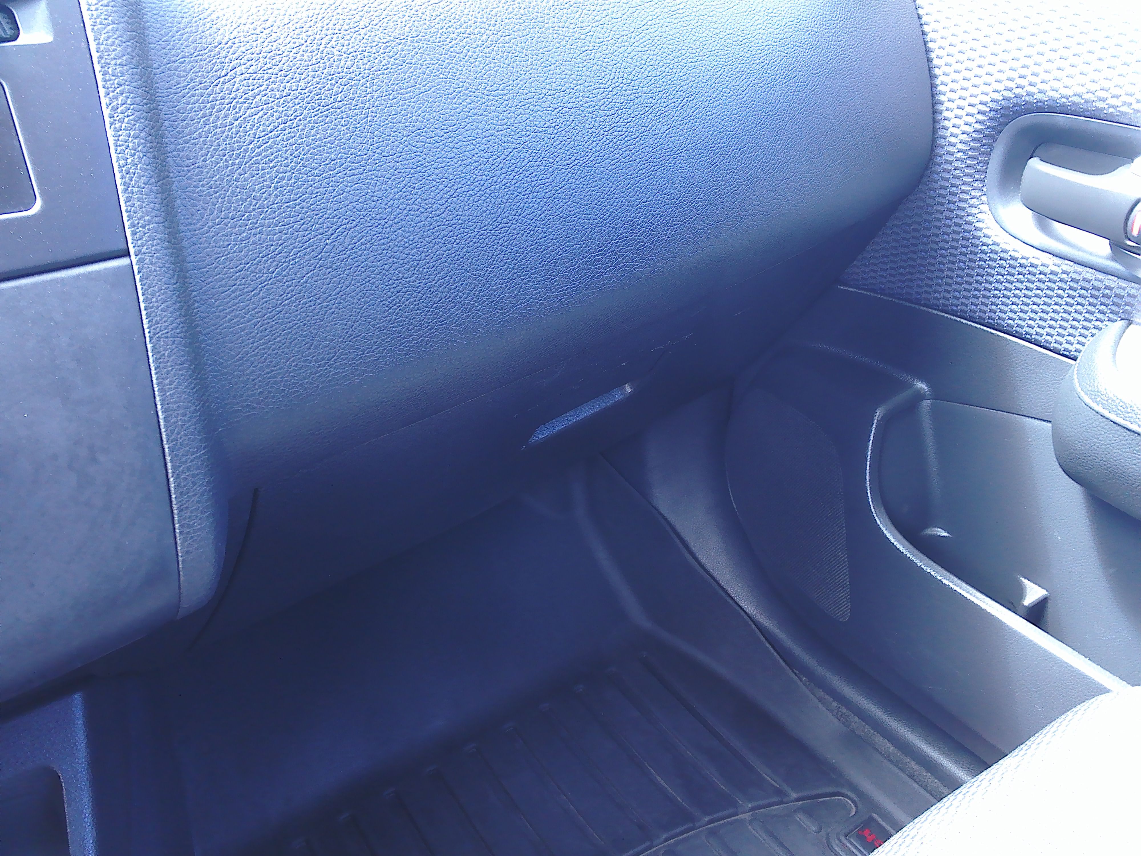Used 2007 Nissan Versa 1.8 S FWD image 16