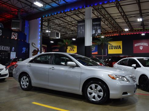 Used 2009 Toyota Camry LE image 7