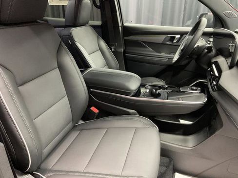 New 2026 Buick Enclave Preferred image 17