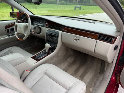 Used 2002 Cadillac Eldorado ETC FWD image 16