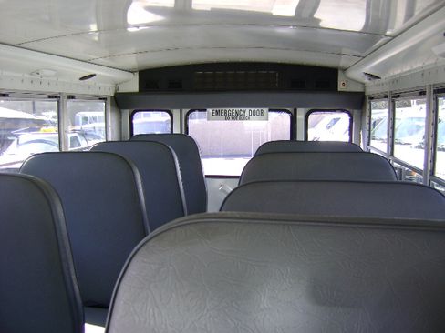 Used 2008 Chevrolet Express 3500 image 14