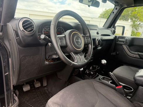 Used 2017 Jeep Wrangler Sport AWD/4WD image 62