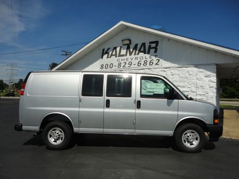New 2026 Chevrolet Express 2500 RWD image 1