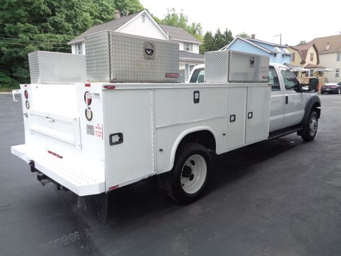 Used 2015 Ford F550 2WD Crew Cab Super Duty image 2