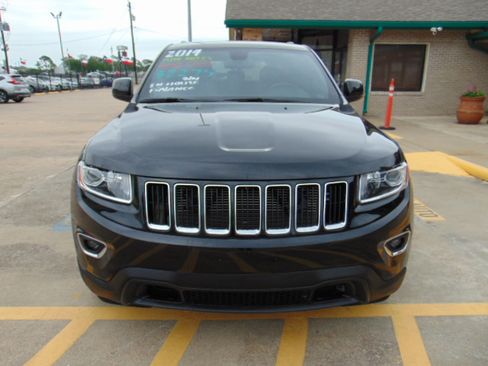 Used 2014 Jeep Grand Cherokee Laredo image 3