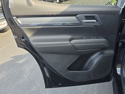 New 2026 GMC Terrain Elevation image 21