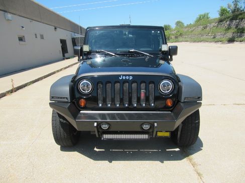Used 2009 Jeep Wrangler 4WD Unlimited X image 36