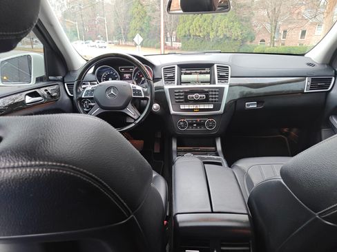 Used 2015 Mercedes-Benz GL 350 image 8