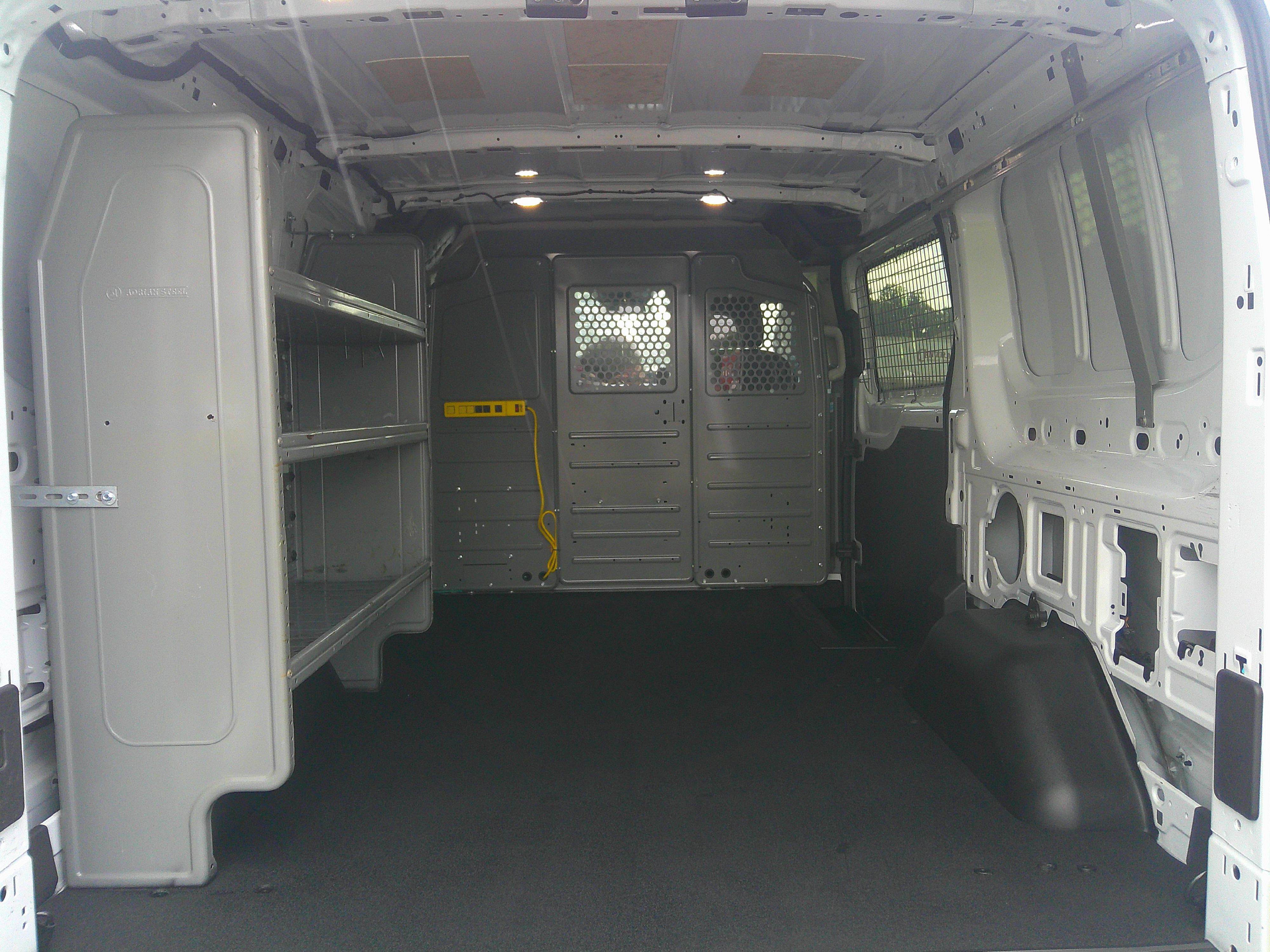 Used 2019 Ford Transit 150 130 Low Roof RWD image 7