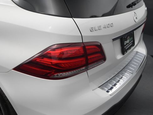 Used 2016 Mercedes-Benz GLE 400 image 15