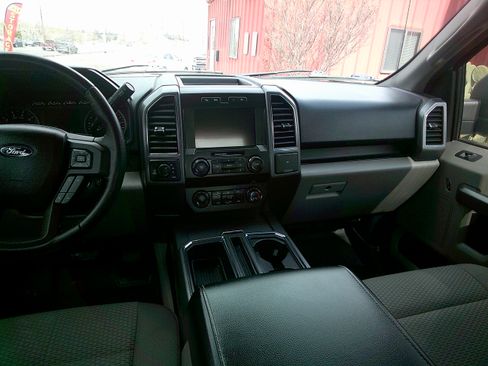 Used 2019 Ford F150 XLT image 15