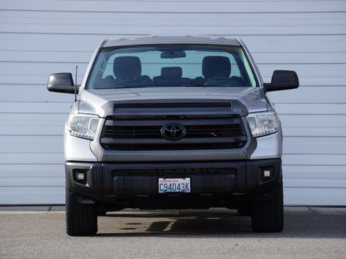 Used 2015 Toyota Tundra SR image 2