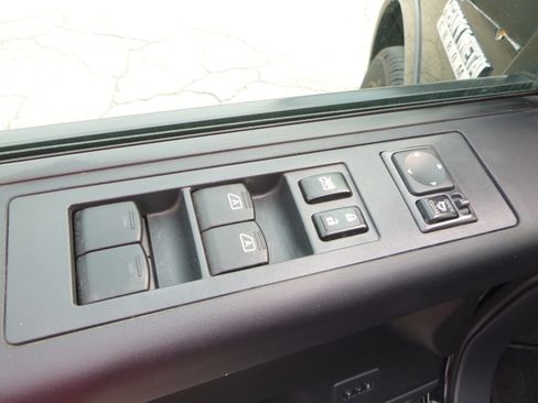 Used 2013 Nissan Titan 4x4 Crew Cab image 15