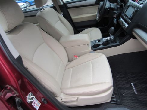 Used 2015 Subaru Outback 2.5i Premium image 15