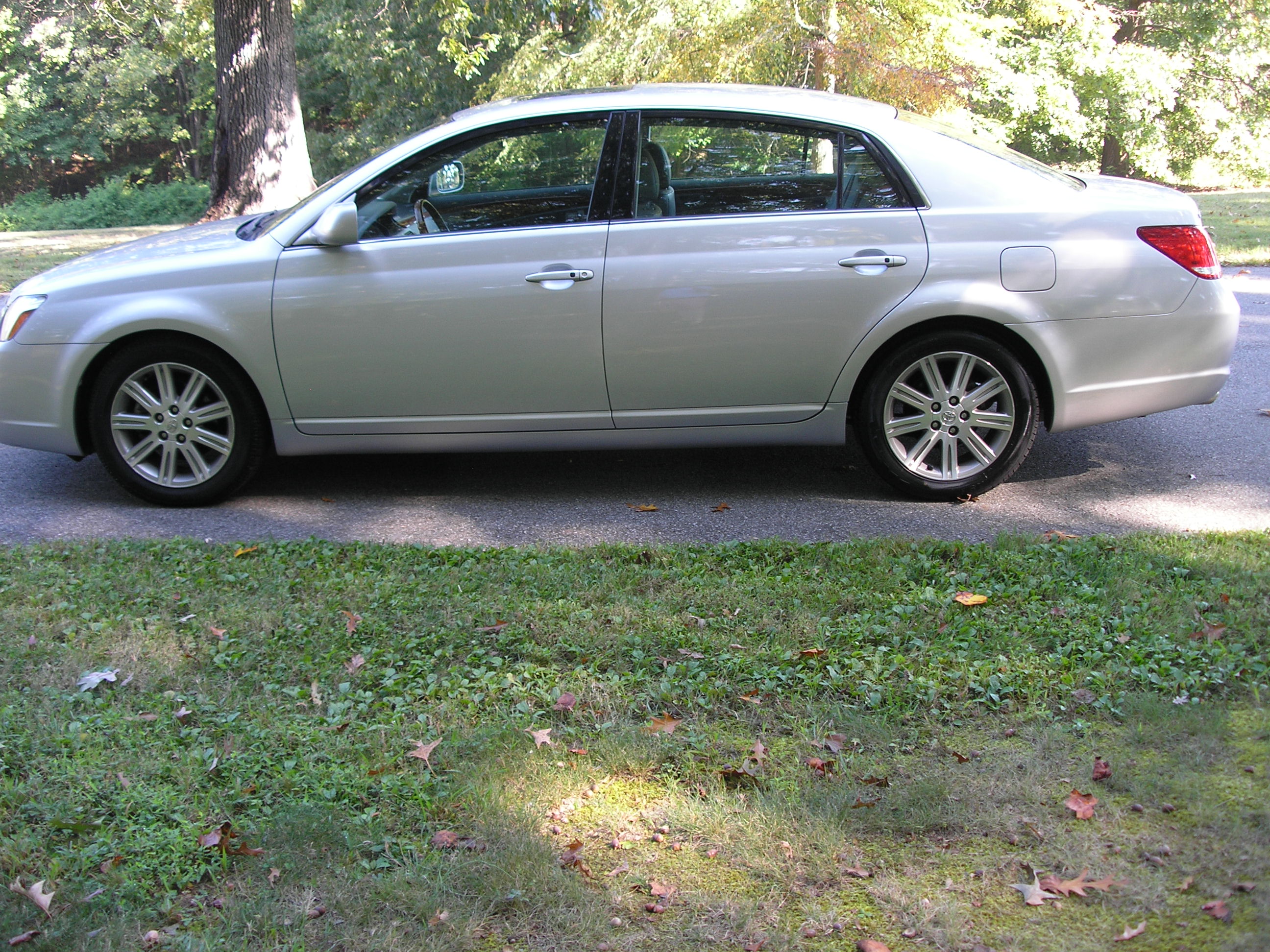 Used 2007 Toyota Avalon Limited FWD image 9