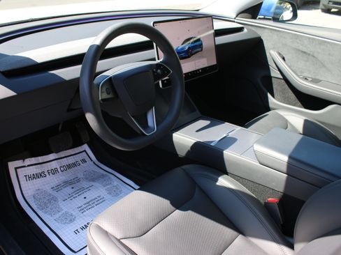 Used 2025 Tesla Model 3 Long Range AWD/4WD image 5