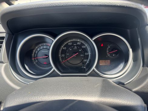 Used 2010 Nissan Versa Sedan FWD image 26