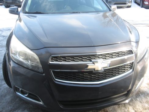 Used 2013 Chevrolet Malibu LT image 2