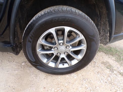 Used 2016 Jeep Grand Cherokee Limited image 9