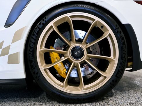 Used 2016 Porsche 911 GT3 RS RWD image 32